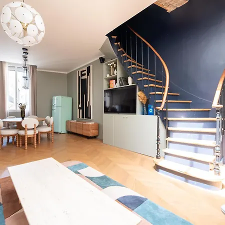 Stylish Duplex In Paris' Center Apartment