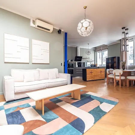 Stylish Duplex In Paris' Center Apartment *